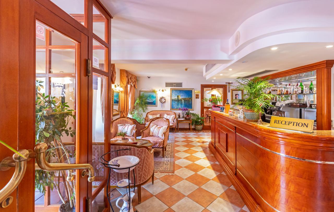 Hotel Ostrea Ston Bagian luar foto