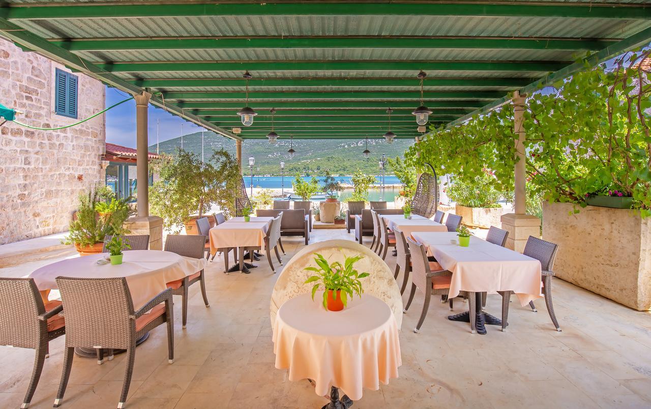 Hotel Ostrea Ston Bagian luar foto