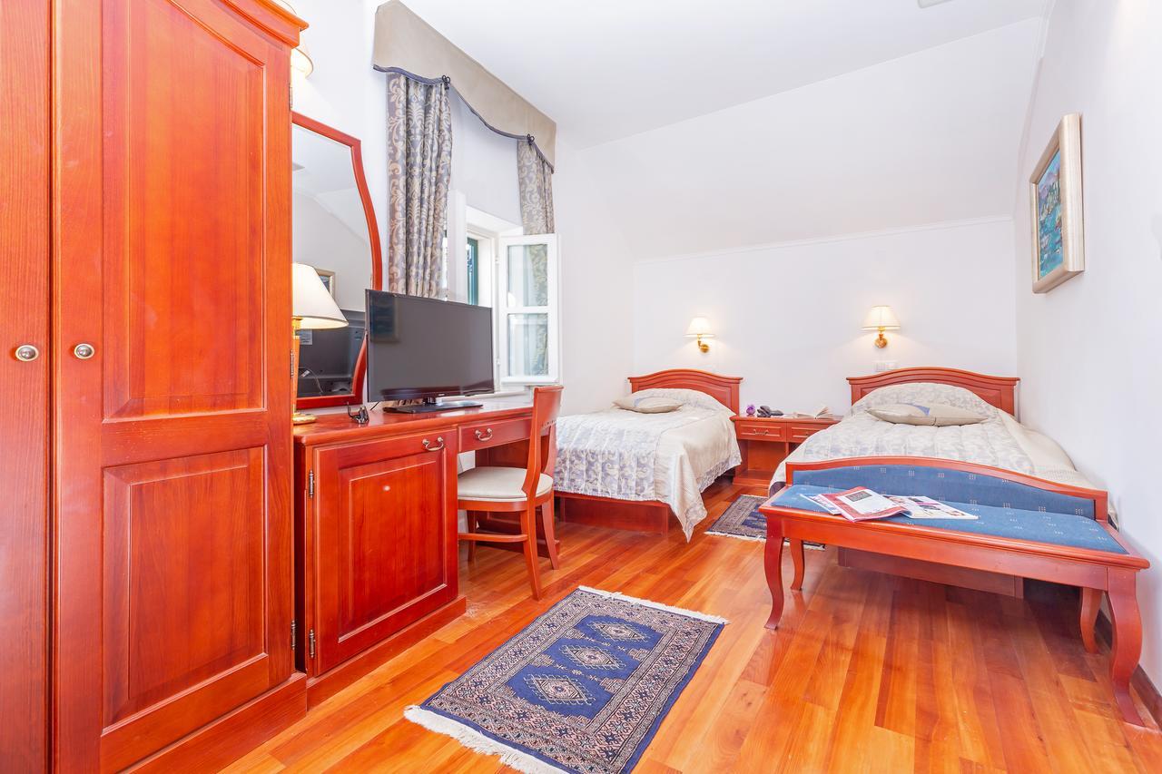 Hotel Ostrea Ston Bagian luar foto
