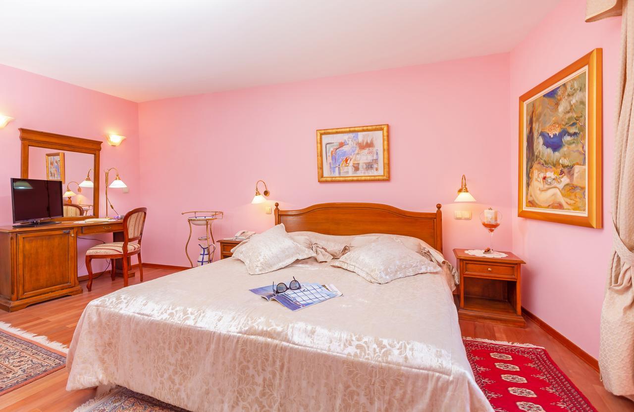 Hotel Ostrea Ston Bagian luar foto