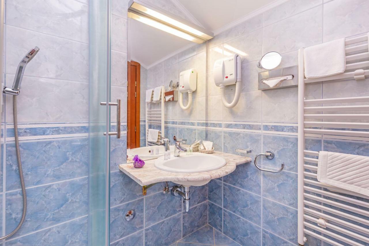 Hotel Ostrea Ston Bagian luar foto